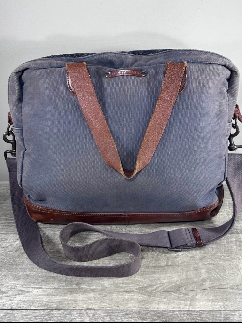 Lucky Brand Laptop Book Shoulder Everyday Messenger Blue Cotton & Leather Bag